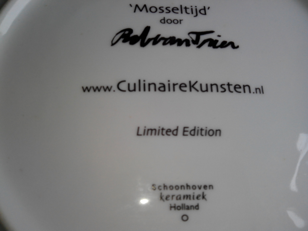 ROB VAN TRIER Keramiek kunstbord: Mosseltijd kopen? Bied vanaf 5!