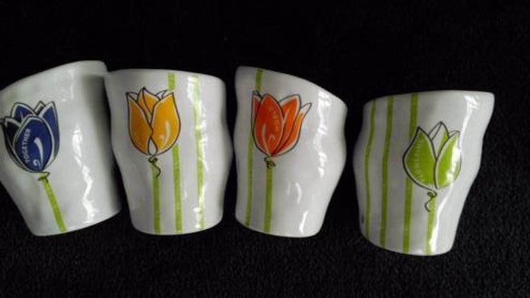 Together flowering the world Artihove stapelbekers kopen? Bied vanaf 10!