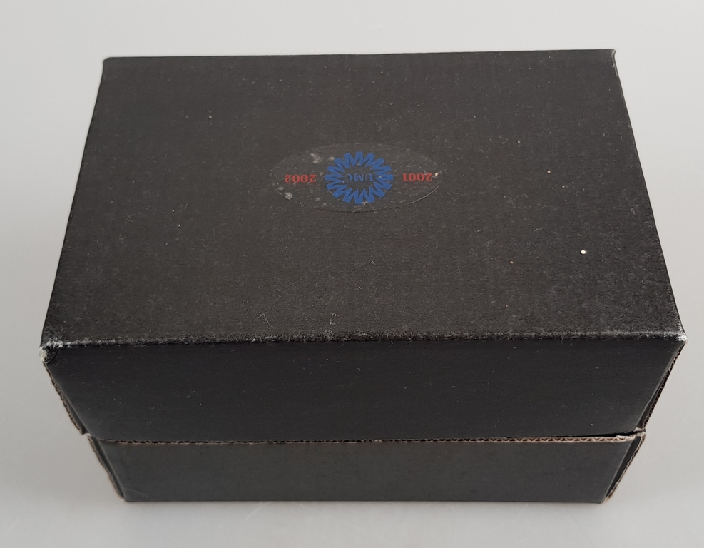 Willem Noyons design zoutvaatje 2-delig, eindejaarsgeschenk 2001 kopen? Bied vanaf 25!