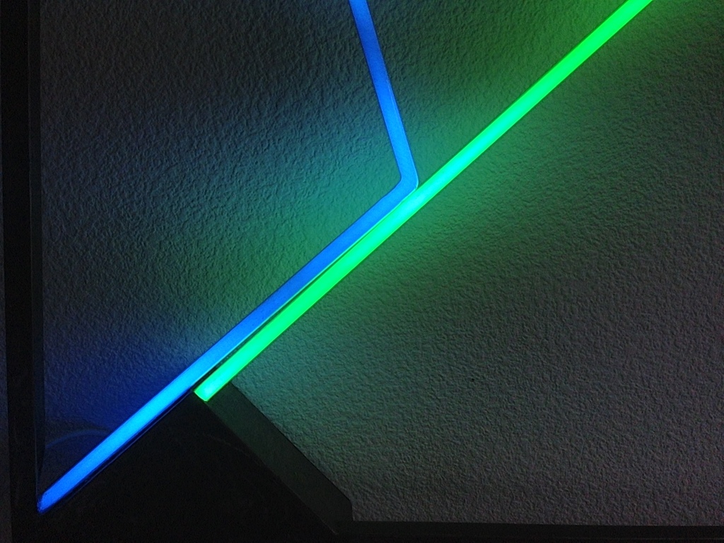 Albert in 't veld , neon wandobject staal met neon licht. kopen? Bied vanaf 250!