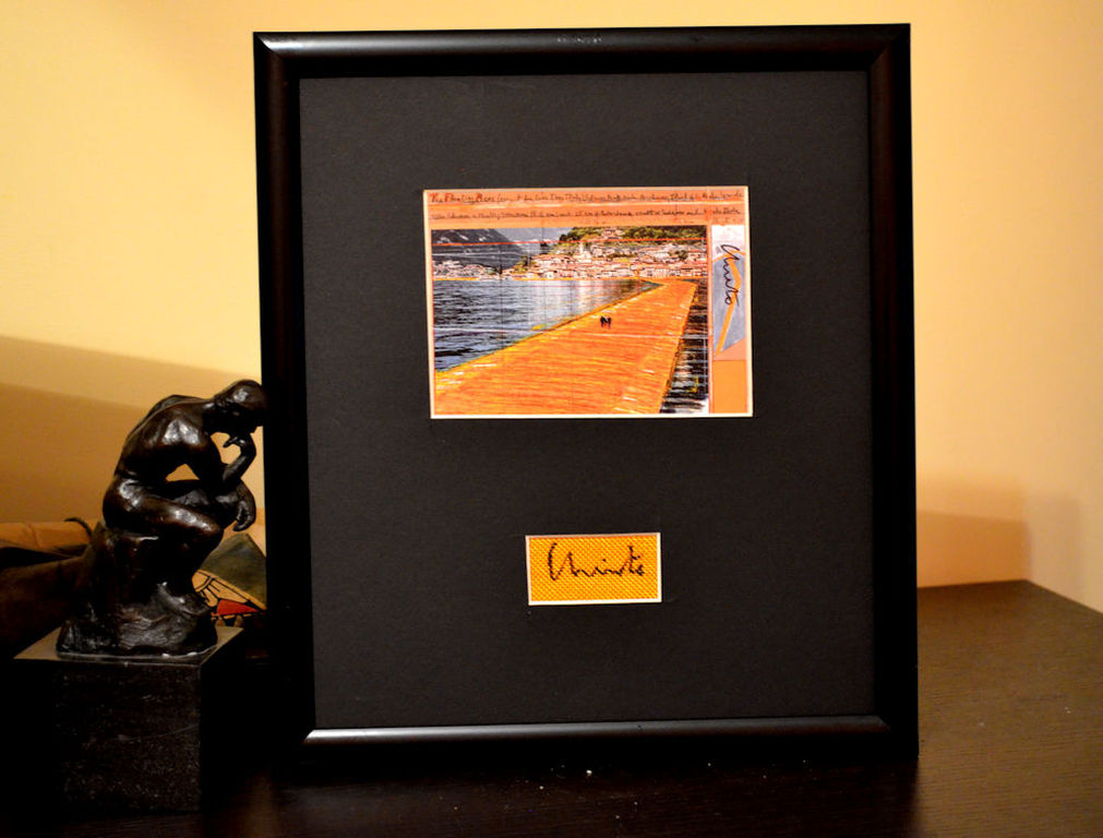 Christo- The Floating Piers 2016. handgesigneerd plus stuk stof ingelijst kopen? Bied vanaf 130!