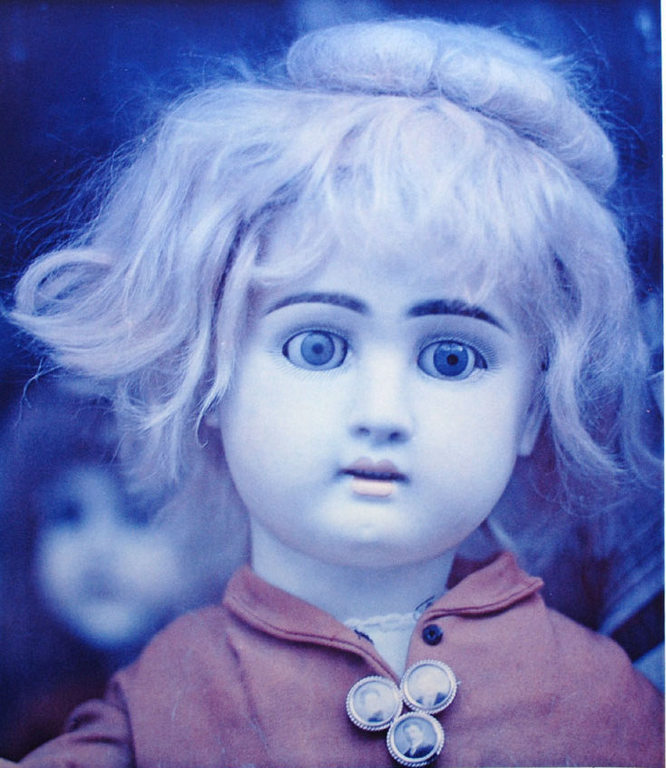 Karin SZÉKESSY, kopen? Bied vanaf 35!