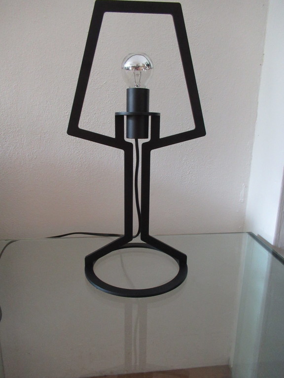 Peter van de Water, outline lamp  kopen? Bied vanaf 50!