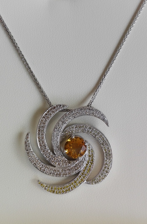 HIV Ontrafelen veiling: FranÃ§oise StÃ©phanie (by Christofelli): Halsketting kopen? Bied vanaf 3000!