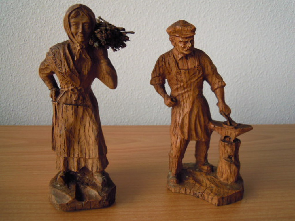 Beelden Brabantse boer en boerin- 3 1 hoog- gesigneerd Antoon Grassens kopen? Bied vanaf 35!