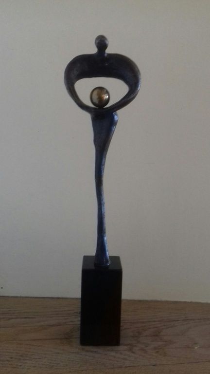 Sculptuur verbronsd  *De gouden bron van inspiratie* kopen? Bied vanaf 32!