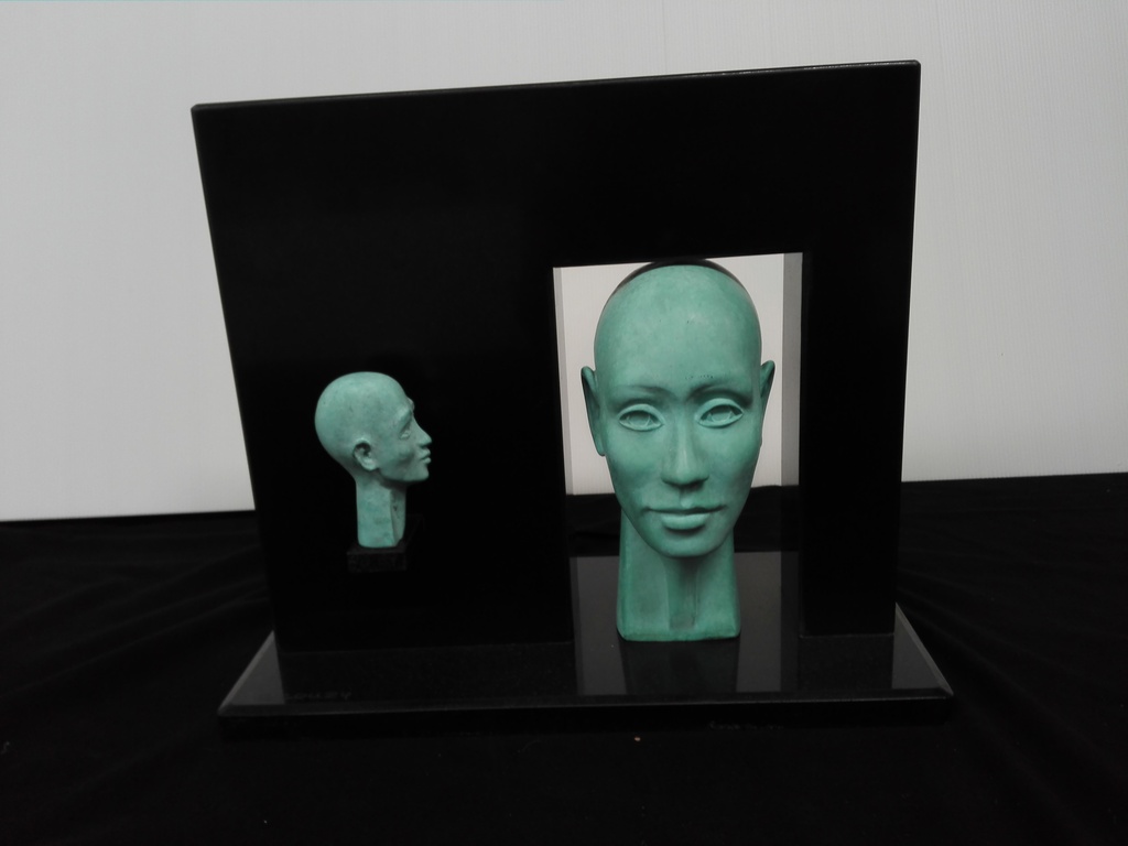 Eric Couzy, beeld, marmer in combinatie met brons kopen? Bied vanaf 250!