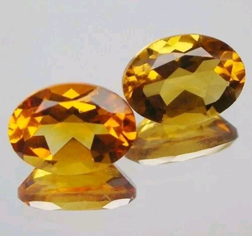 Een paar citrien edelstenen kopen? Bied vanaf 1!