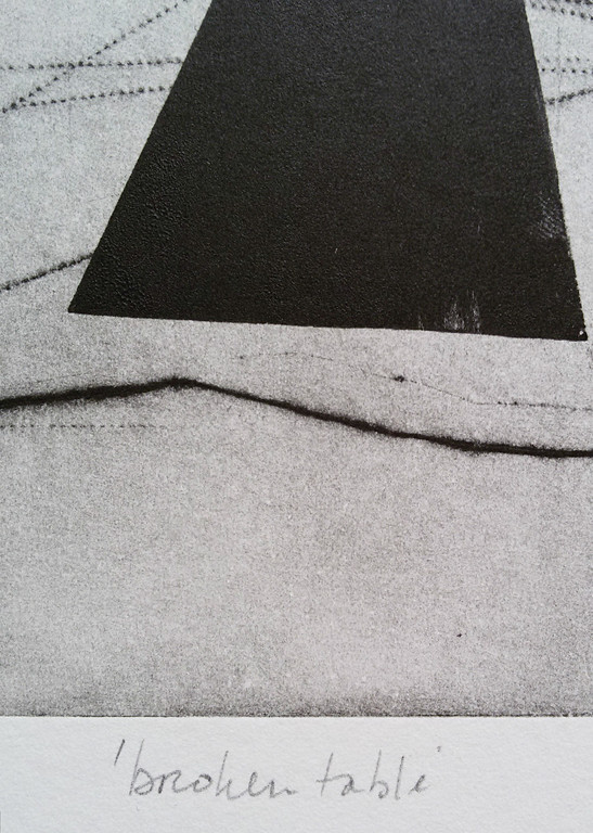 Anneke van der Mandele - Anneke van der Mandele - Broken table, aquatint ets kopen? Bied vanaf 30!