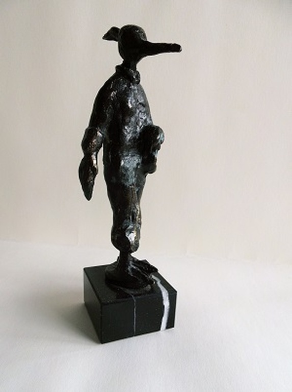 Beeld van Henk Kievit door Theo van Eldik verkocht voor € 45!