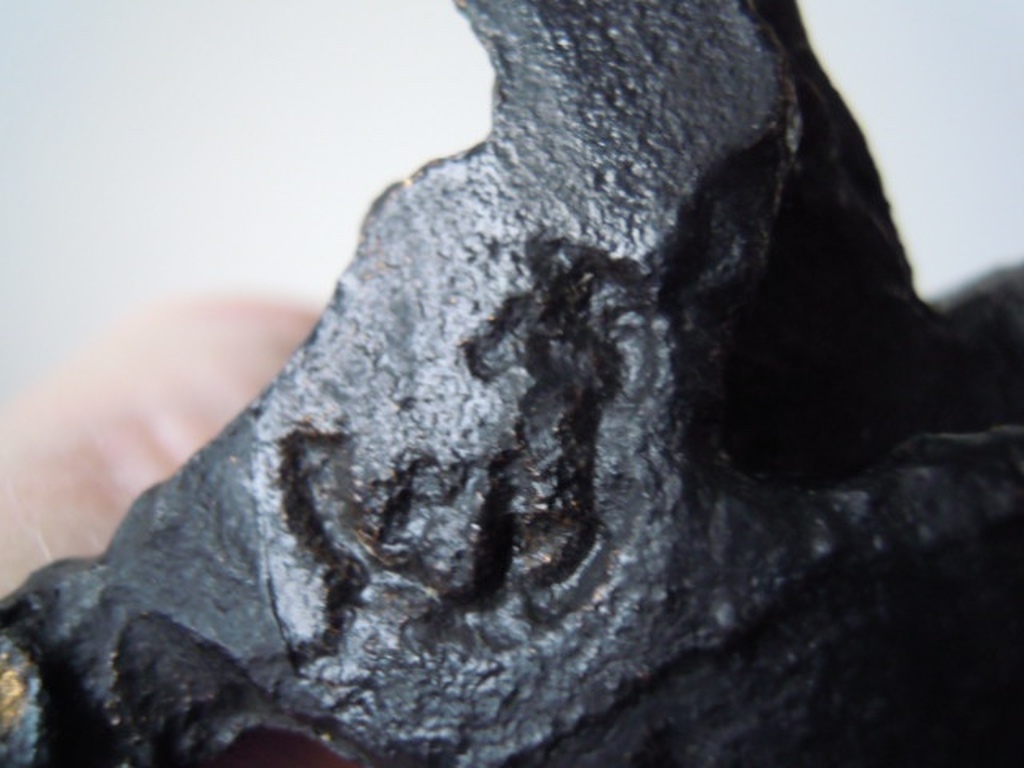 Massief zwaar bronzen beeldje JAAP HARTMAN 12 cm hoog- gesigneerd. kopen? Bied vanaf 25!