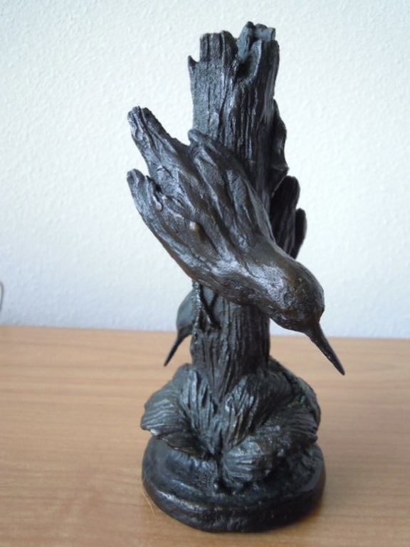 Zwaar bronzen art deco beeld - 2 VOGELS OP TAK - gesigneerd GB - 17,5 cm  2 kg. verkocht voor € 85!