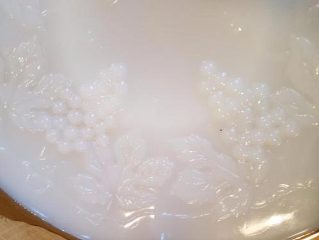 Opaline glazen schaal Francia eind 800 afgewerkt met fijn goud kopen? Bied vanaf 15!