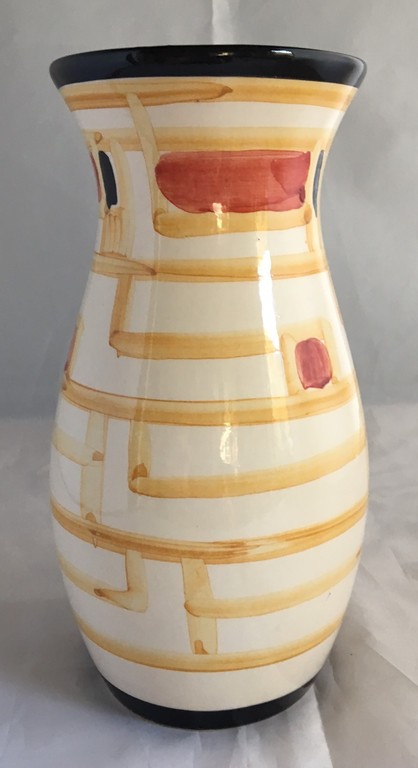 Pottenbakkerij De Vier Paddestoelen -  vaas met geometrisch decor kopen? Bied vanaf 1!