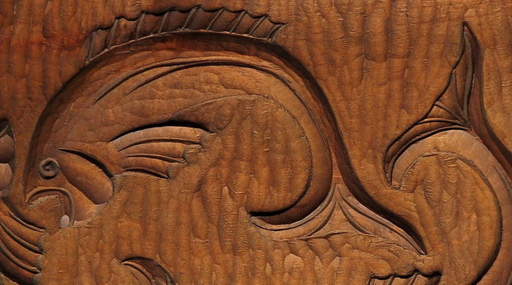 Houten wandsculpture - "Drie spelende Stekelbaarsjes" - gesigneerd - 70-er jaren kopen? Bied vanaf 1!