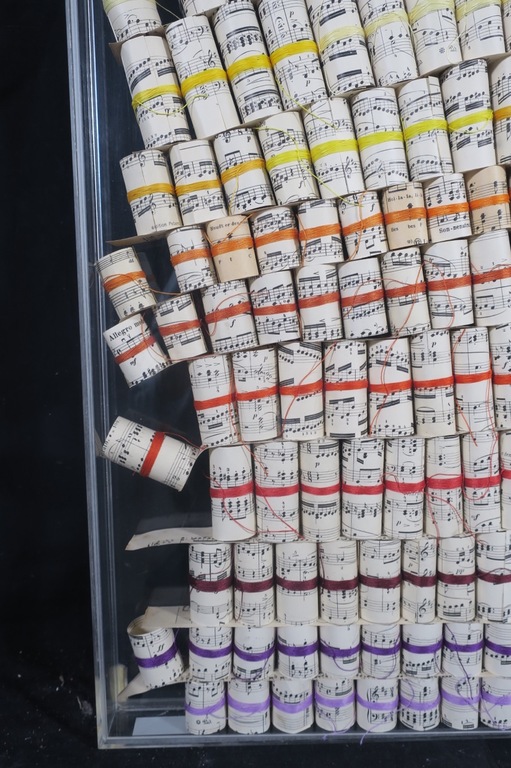 Stef Kreymborg: Bladmuziek en garen, Ingewikkelde muziek III - Ingelijst kopen? Bied vanaf 100!