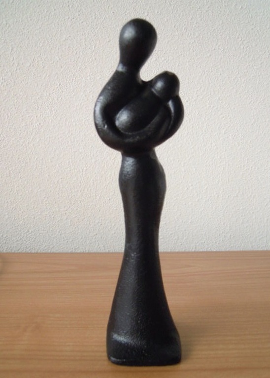 Beeld Moeder met kind - Zwaar massief - 1285 gram -23cm hoog kopen? Bied vanaf 20!