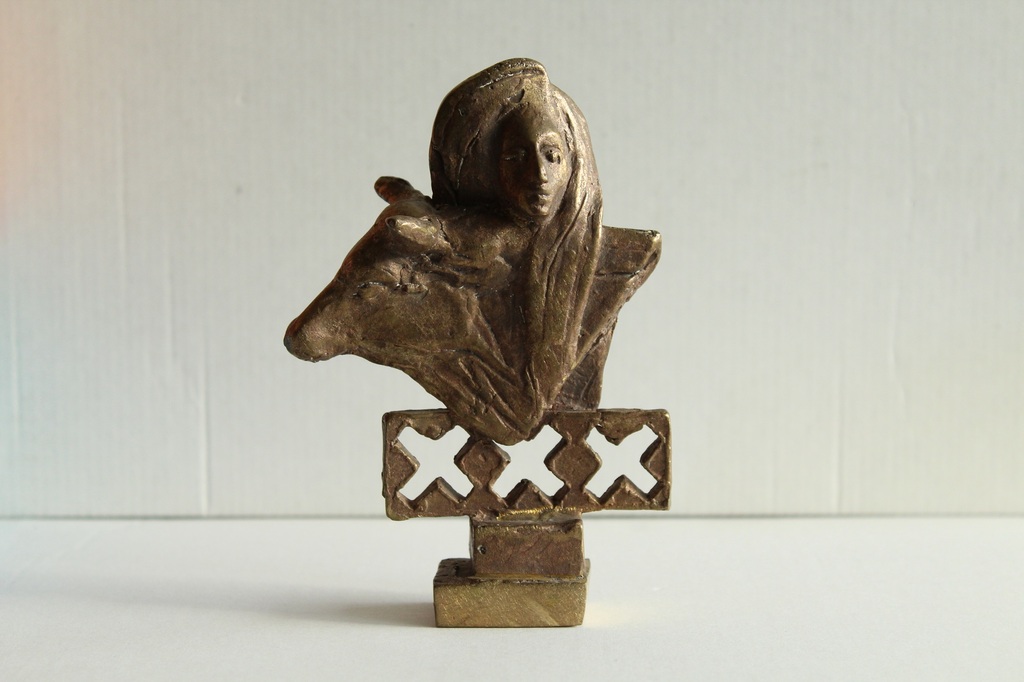 Eric Claus: Bronzen beeld, Europa en de stier verkocht voor € 295!