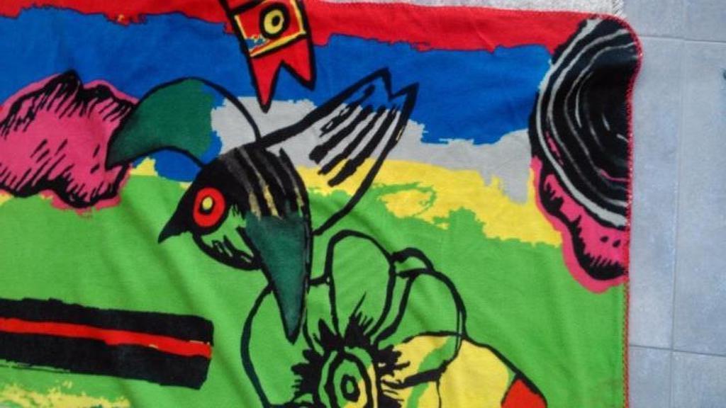 Corneille, Fleece plaid kopen? Bied vanaf 129!