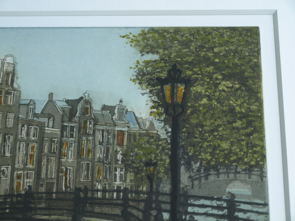 Laetitia de Haas: Kleurenets , Gracht in Amsterdam – Ingelijst – ca 2004 kopen? Bied vanaf 50!
