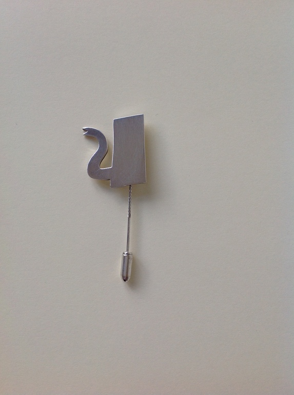 Klaas Gubbels  Zilveren pin van een koffiepot   ca. 1999 kopen? Bied vanaf 149!