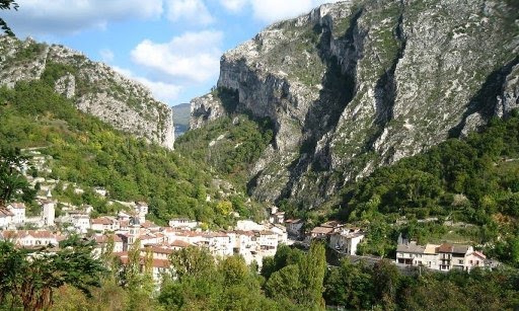 Gezicht op Pont-en-Royans kopen? Bied vanaf 100!