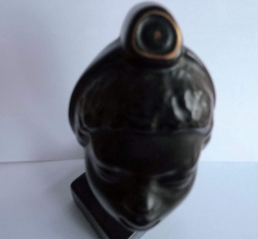 Flora keramiek, borstbeeld zwarte vrouw kopen? Bied vanaf 25!