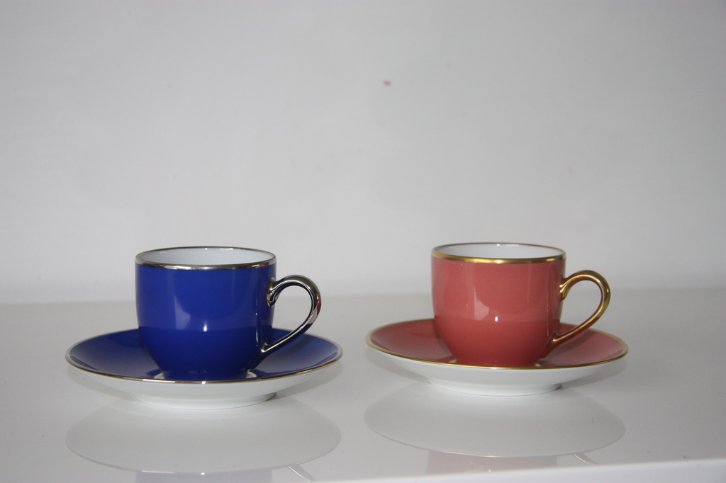 Limoges Legle - 2 stuks kop en schotel kopen? Bied vanaf 20!