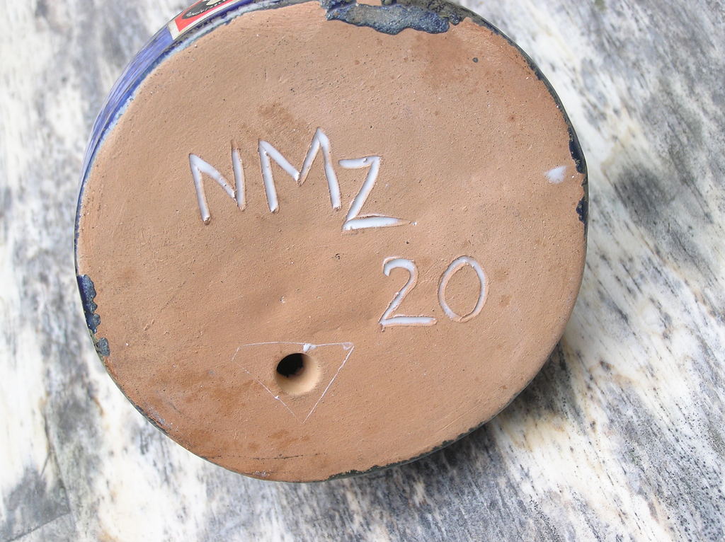 Ongespecificeerd - Iparmuveszeti Vallalat, Aardewerken beeldje van een Hongaarse dame met hoepelrok kopen? Bied vanaf 1!