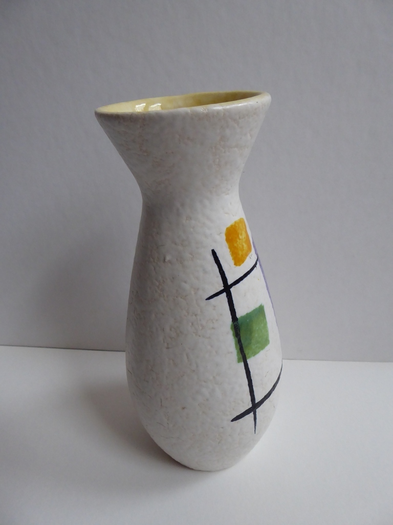 Vintage vaasje met gestileerd decor, Scheurich kopen? Bied vanaf 24!