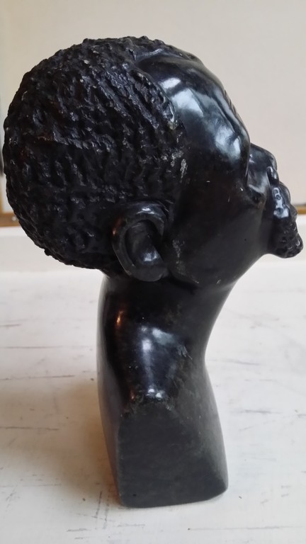 Beeld hoofd afrikaanse man zwart marmer kopen? Bied vanaf 45!