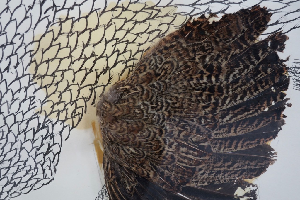 Carel Visser: Gemengde techniek op papier, Hanen - Ingelijst (Groot) kopen? Bied vanaf 500!