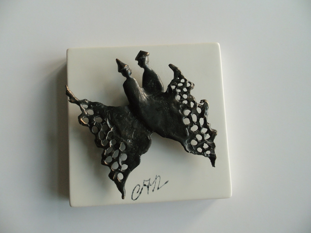 Corry Ammerlaan-Niekerk  brons op een voet van keramiek kopen? Bied vanaf 34!