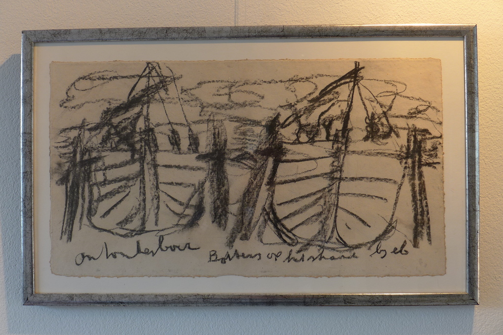 Anton Heyboer, Houtskool op zwaar papier,  Botters op het strand bij eb verkocht voor € 200!