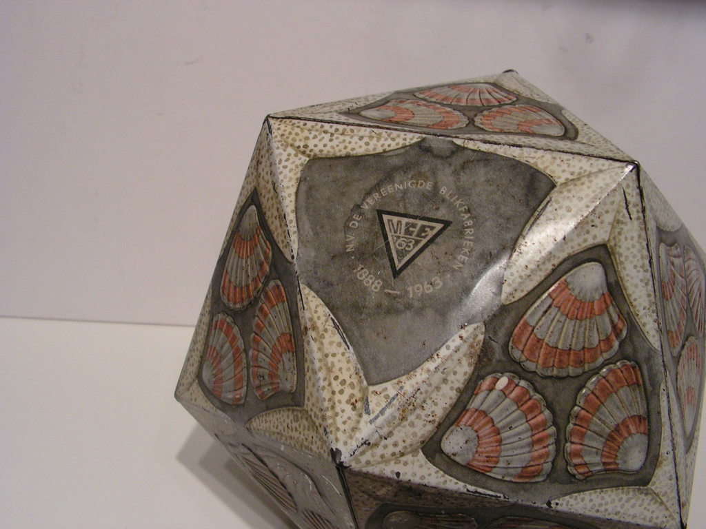 M.C.Escher - Verblifa icosaëder - blik - 1963 LAATSTE KANS! verkocht voor € 550!