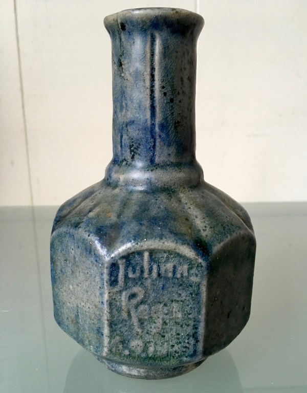 St. Joris Beesel - achtzijdig Juliana regina flesvaasje 1948 kopen? Bied vanaf 1!