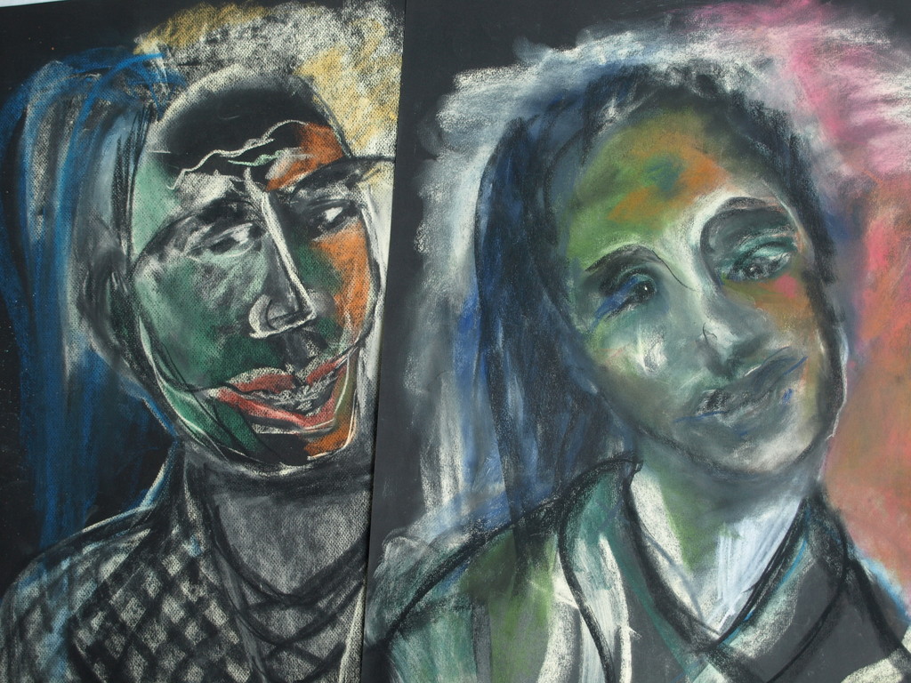 Anina Margiono – 2 Pastel-tekeningen – Man en Vrouw – Gesigneerd  verkocht voor € 35!