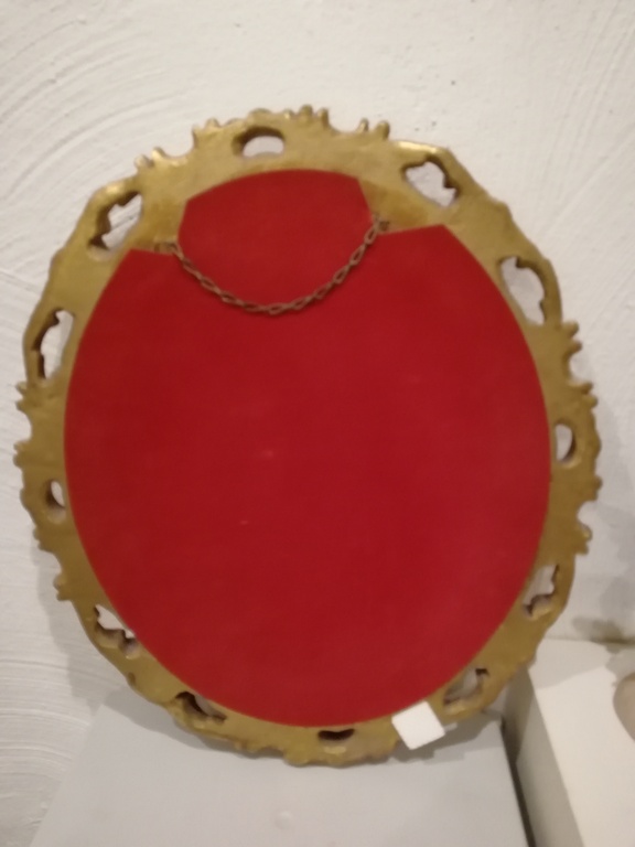 prachtige prent op zijde ingelijst in doorgestoken gipsen en gebronzeerde kader kopen? Bied vanaf 20!