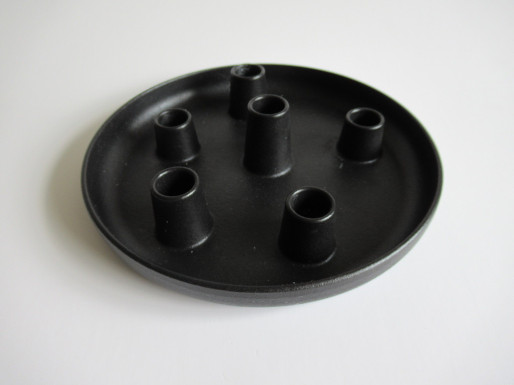 Allas-iittala-gietijzeren kaarsenstandaard kopen? Bied vanaf 1!