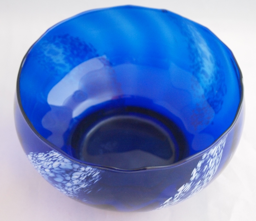 Handgeblazen cobalt blauwe glazen schaal op voet kopen? Bied vanaf 1!