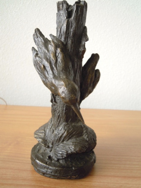 Zwaar bronzen beeld met 2 vogels op boomstam- 18 cm hoog - 2150 gram   kopen? Bied vanaf 150!