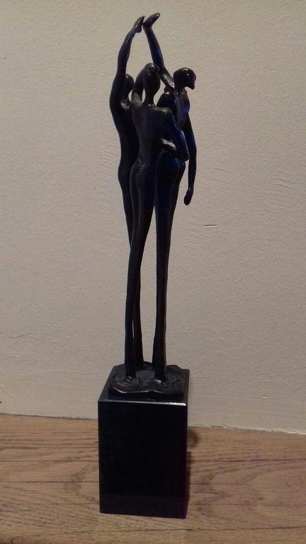 Zwaar verbronsde sculptuur op marmeren sokkel - TEAMBUILDING -  kopen? Bied vanaf 35!
