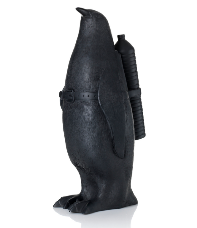 William Sweetlove: Gerecycled plastic, Penguin met waterfles zwart kopen? Bied vanaf 220!