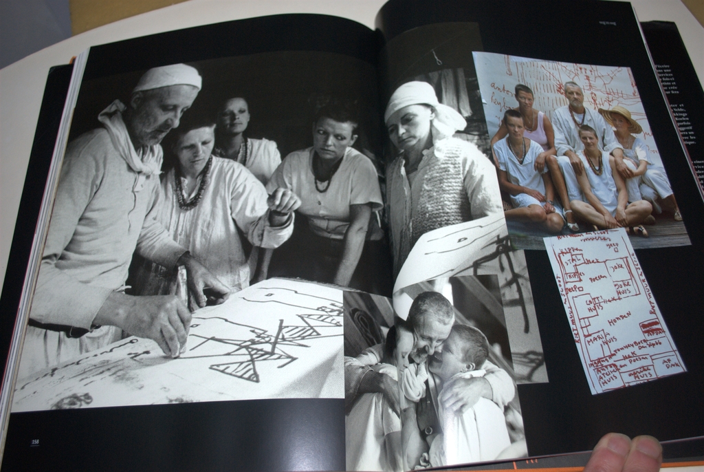 CONSTANT-CORNEILLE-APPEL-VAN DONGEN etc. GEFOTOGRAFEERD IN HUN ATELIER!! kopen? Bied vanaf 15!