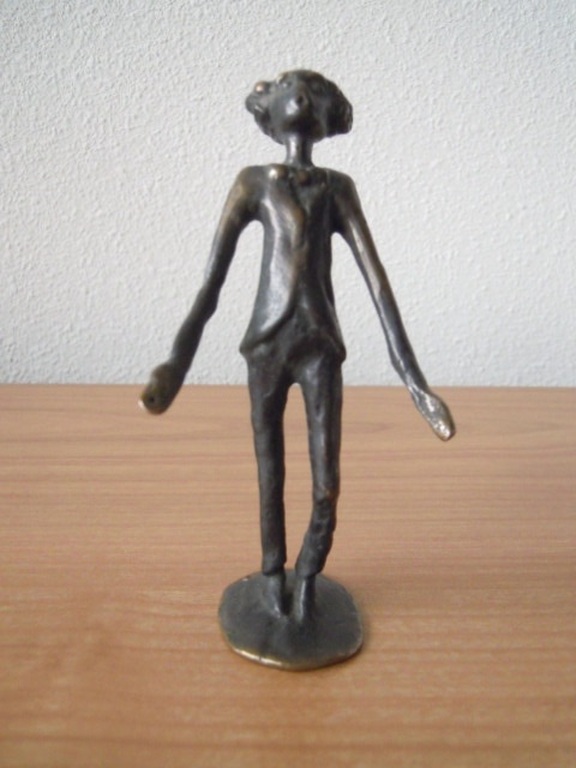Massief bronzen beeldje 12,5 cm- kunstenaar onbekend. kopen? Bied vanaf 25!