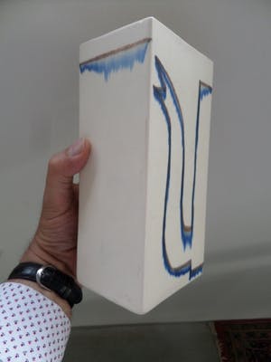 Klaas Gubbels - Klaas Gubbels, Schildering van Koffiepotten op Vaas, gesigneerd kopen? Bied vanaf 275!