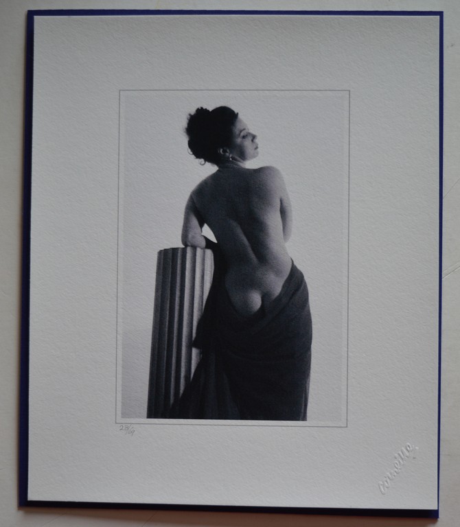 Corneille  -  piezofotografie  -  naakt kopen? Bied vanaf 1!