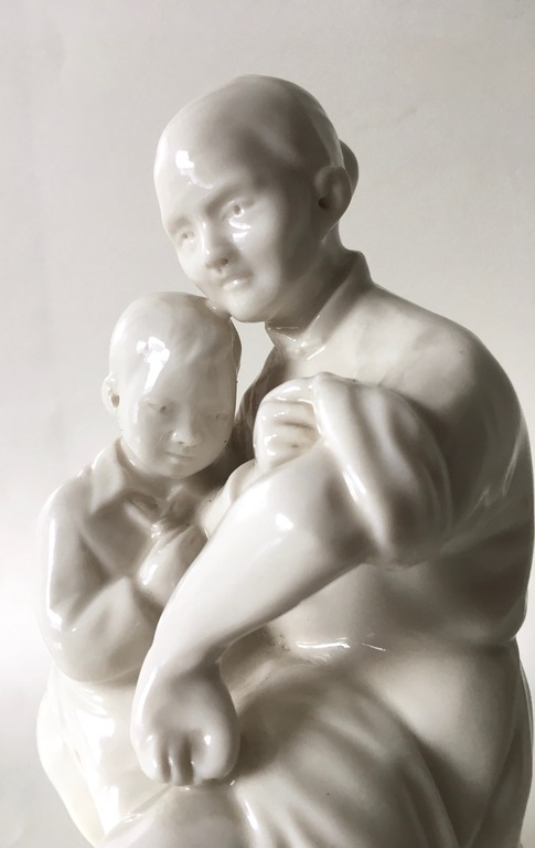 Blanc de Chine sculptuur moeder met kind - China - 2e helft 20e eeuw kopen? Bied vanaf 1!