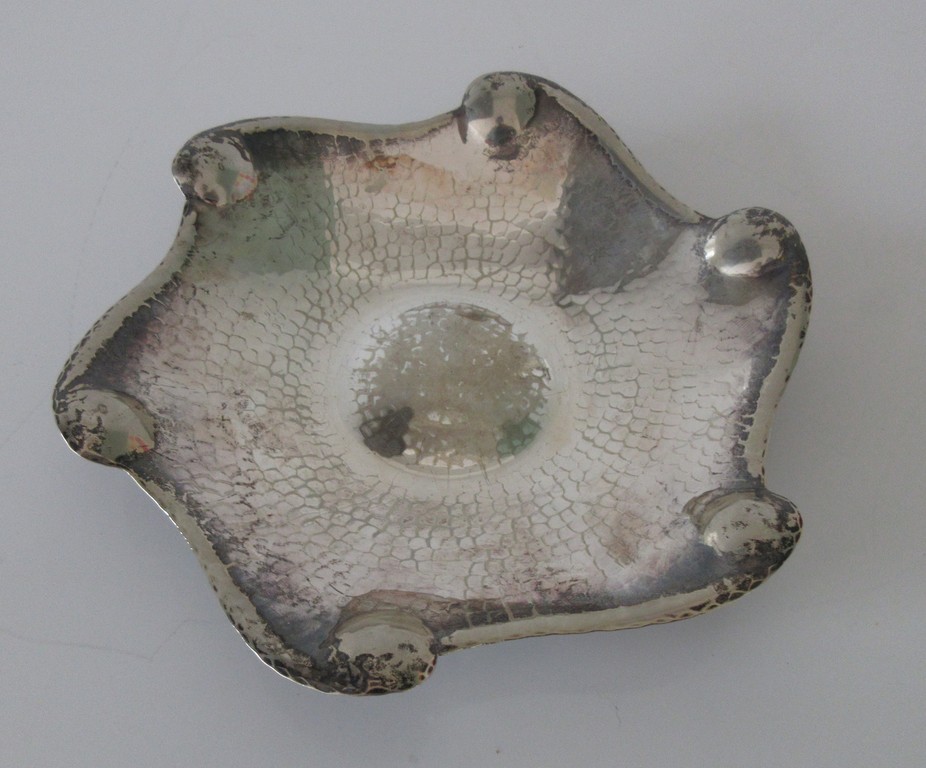 Jennings Brothers (USA) - Art deco hand gehamerd verzilverd schaaltje kopen? Bied vanaf 18!