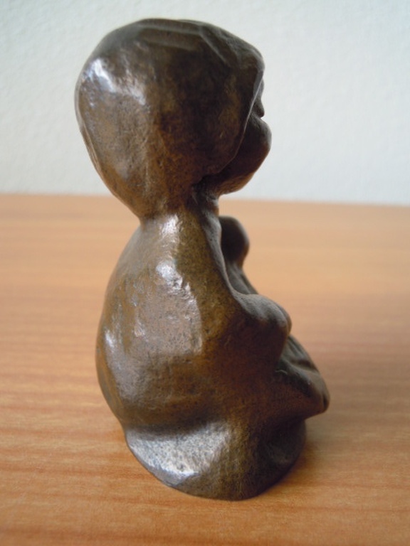 Zwaar massief bronzen beeldje 8 cm hoog 470 gram = niet gesigneerd. kopen? Bied vanaf 10!